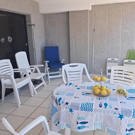 En Primera Linea De Playa Apartment *